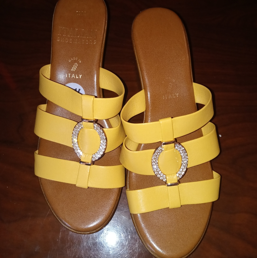 Sandles